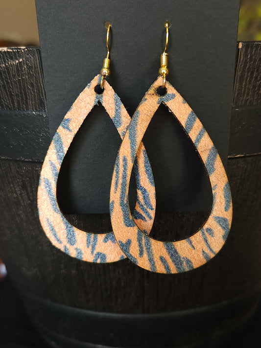 Hollow Teardrop Earrings - Tiger