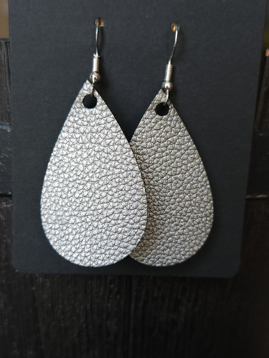 Small Teardrop Earrings - Silver